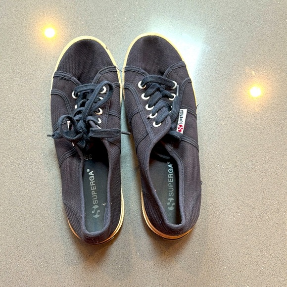 navy Superga sneakers wmn sz 8 - Picture 3 of 5